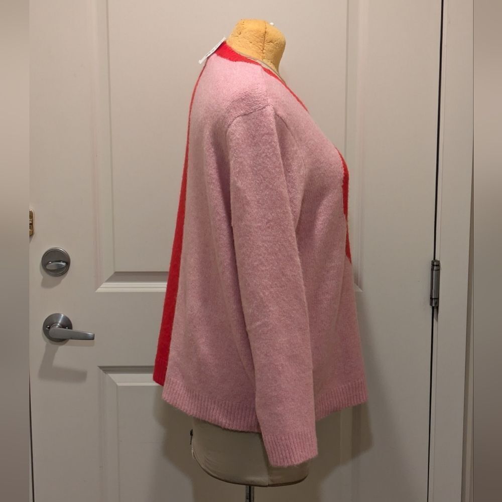 NWT Cupcakes and Cashmere 2X Red and Pink Statement Heart Knit Sweater - Picture 4 of 8